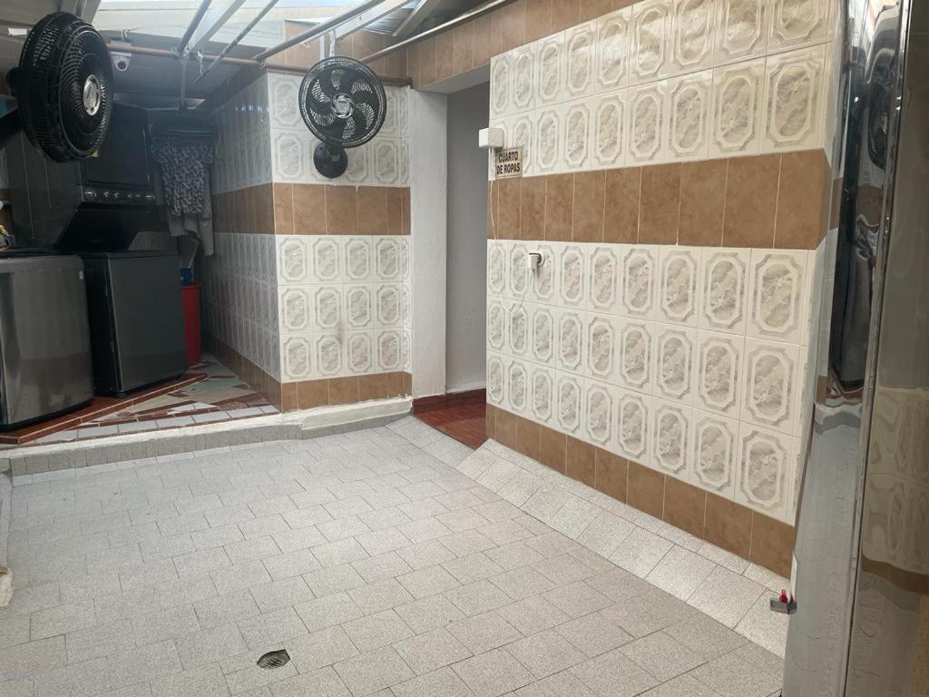 Hostal Internacional Bogota Bagian luar foto
