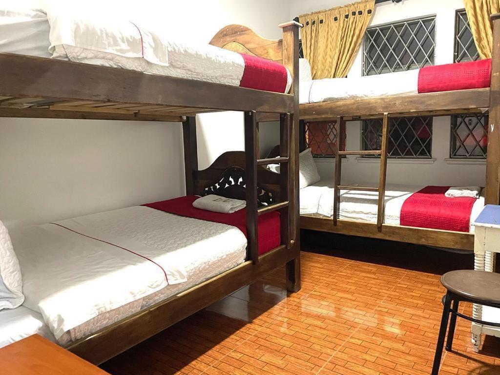 Hostal Internacional Bogota Bagian luar foto